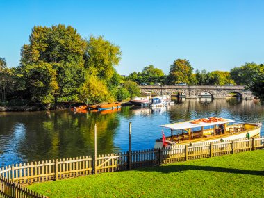 Avon HDR üzerine Stratford 'daki River Avon