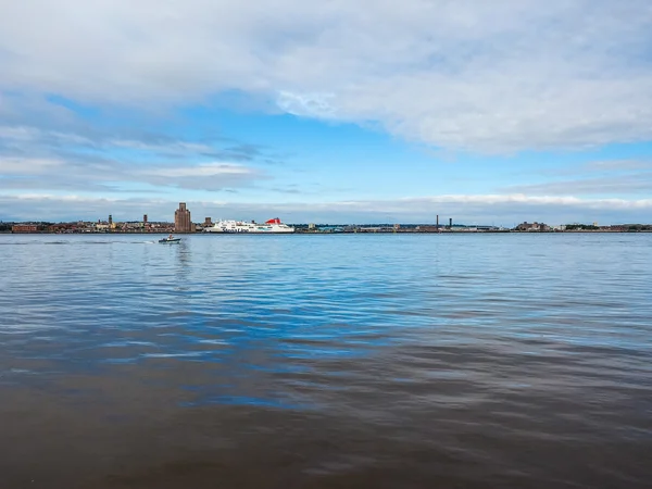 Zicht op Birkenhead in Liverpool HDR — Stockfoto