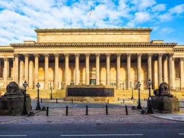 Liverpool HDR 'deki Aziz George Salonu