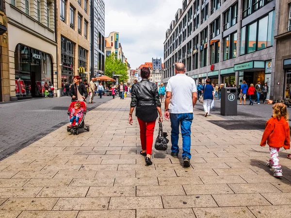 Turisti a Lipsia Germania (HDR ) — Foto Stock