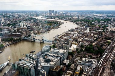 (Hdr Londra'da Thames Nehri havadan görünümü)