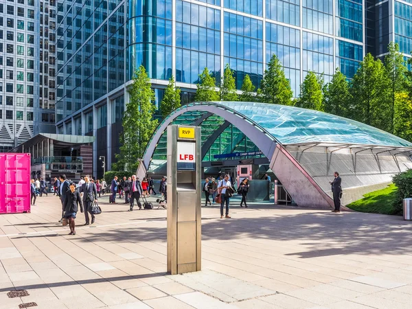 Estación de metro Canary Wharf en Londres (HDR ) — Foto de Stock