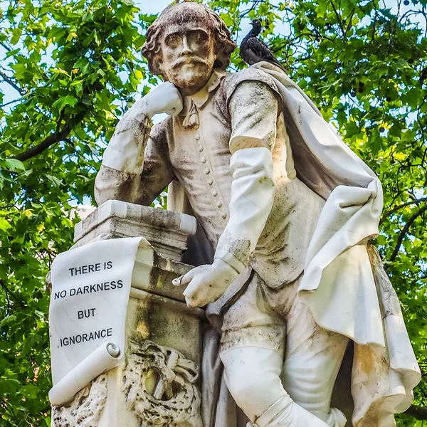 Estátua de Shakespeare em Londres (HDR ) — Fotografia de Stock