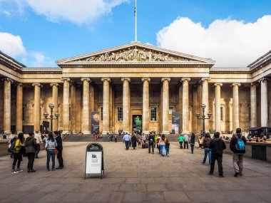 Turistler (Hdr Londra'da British Museum'da)