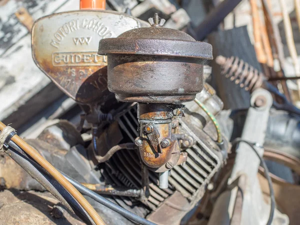 Vintage BCS 622 cortacésped motor en Milán —  Fotos de Stock