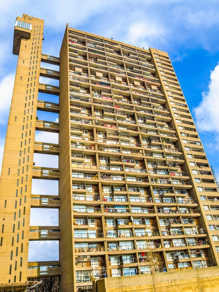 Trellick Tower v Londýně (Hdr) — Stock fotografie