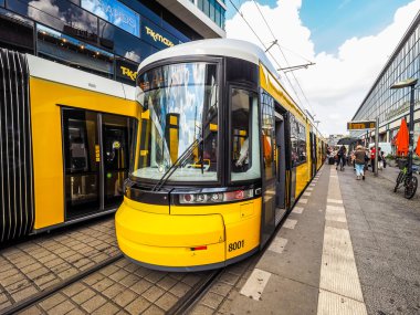 (Hdr Berlin'de tramvay)
