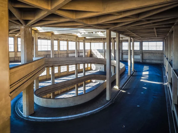 Závodní trať v Turíně (Hdr Lingotto) — Stock fotografie