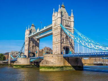 Londra 'daki Tower Köprüsü