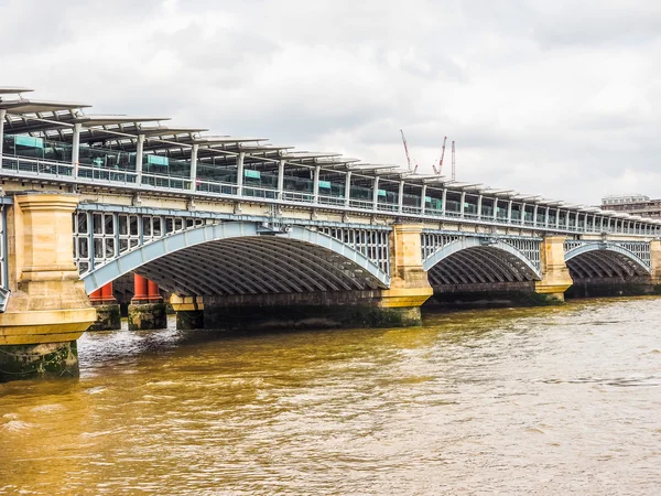 Blackfriars bron i London HDR — Stockfoto