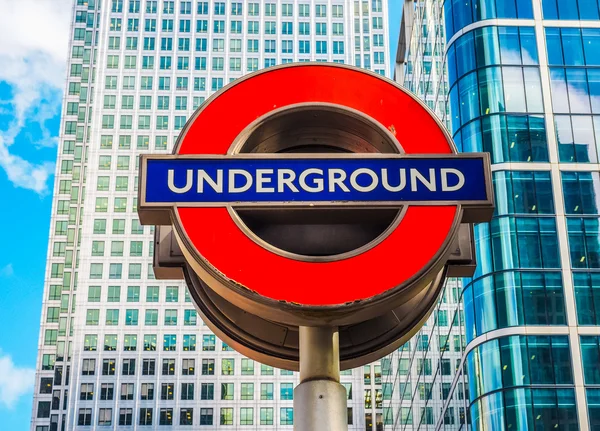 Señal de metro de Londres (HDR ) —  Fotos de Stock
