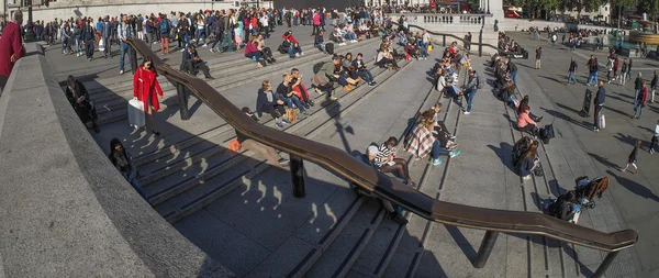 Crowd of people in London — Stock Photo, Image