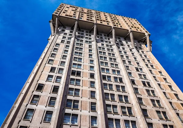 Torre Velasca en Milán (HDR ) — Foto de Stock