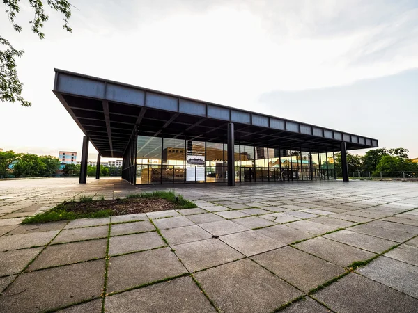 Neue nationalgalerie in berlin (hdr)) — Stockfoto