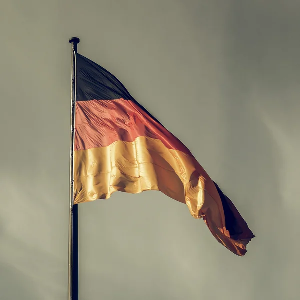 Vintage buscando bandera alemana — Foto de Stock