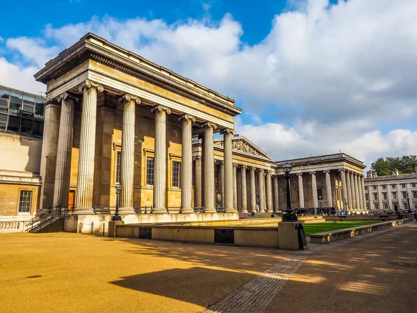 Turistas no Museu Britânico em Londres (HDR ) — Fotografia de Stock