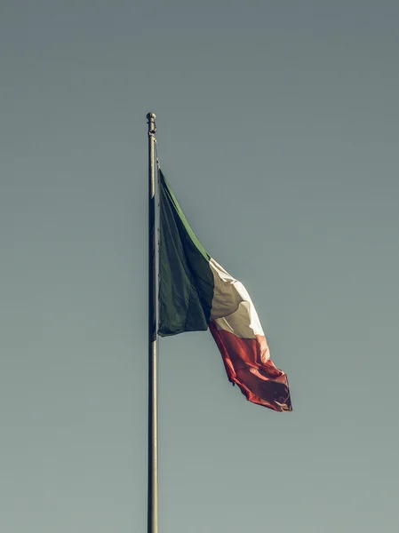 Vintage drapeau italien à la recherche — Photo