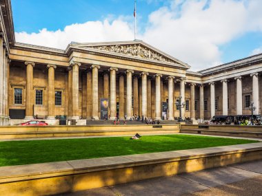 Turistler (Hdr Londra'da British Museum'da)