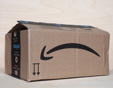 SEATTLE, ABD - CRCA ARALIK 2020: Amazon Paketi