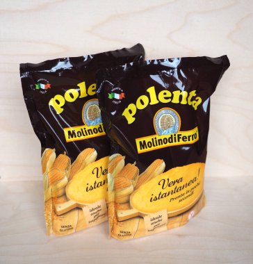 TREVISO, İtalya - CIRCA Aralık 2020: Molino di Ferro polenta