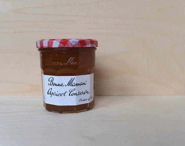 París Francia Circa Diciembre 2020 Jar Bonne Maman Albaricoque Conservan — Foto de Stock