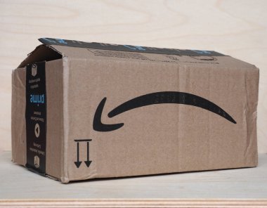 SEATTLE, ABD - CRCA ARALIK 2020: Amazon Paketi