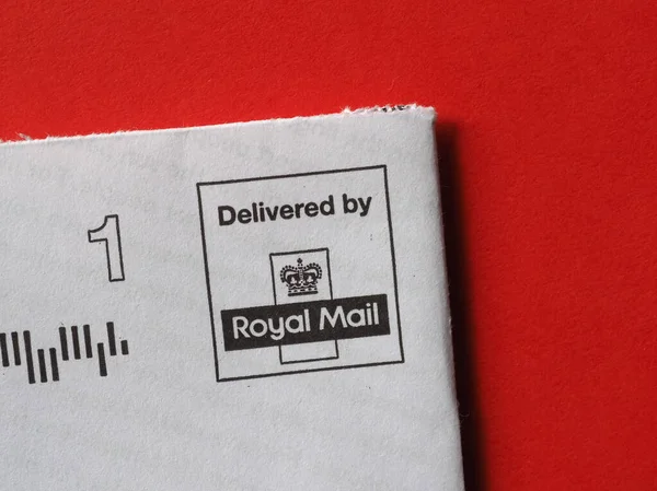 Londra Circa Aprile 2021 Contatore Postale Royal Mail Sulla Busta — Foto Stock