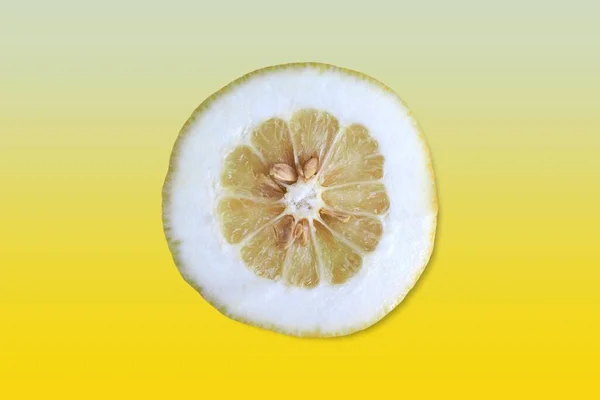 Citron Fatia Frutas Sobre Fundo Gradiente Cor Correspondente — Fotografia de Stock