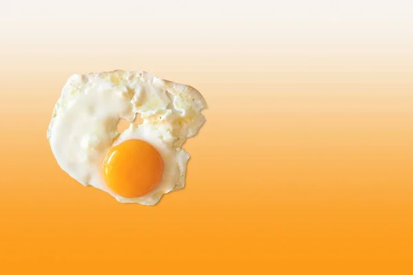 Fried Egg Matching Colour Gradient Background Copy Space — Stock Photo, Image