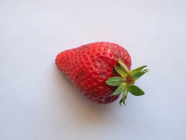 Fruta Fresa Grande Sobre Fondo Blanco — Foto de Stock