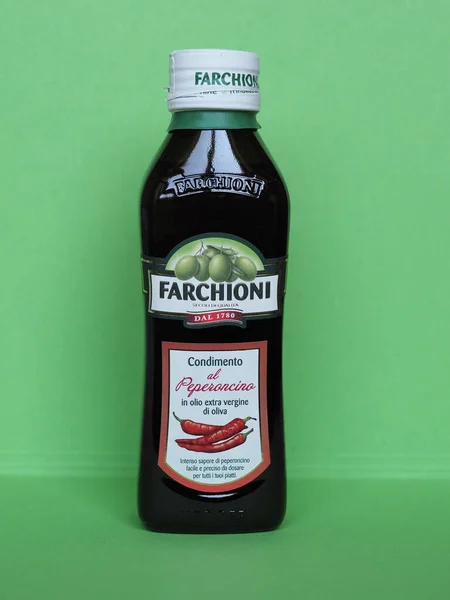 Perugia Italië Circa Juni 2021 Fles Italiaanse Farchioni Chili Olie — Stockfoto