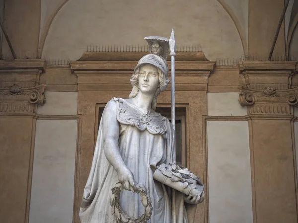 意大利 Circa 2021年8月 都灵大学的密涅瓦科学女神雕像 雕塑家文森佐 维拉在1858年左右创作 — 图库照片