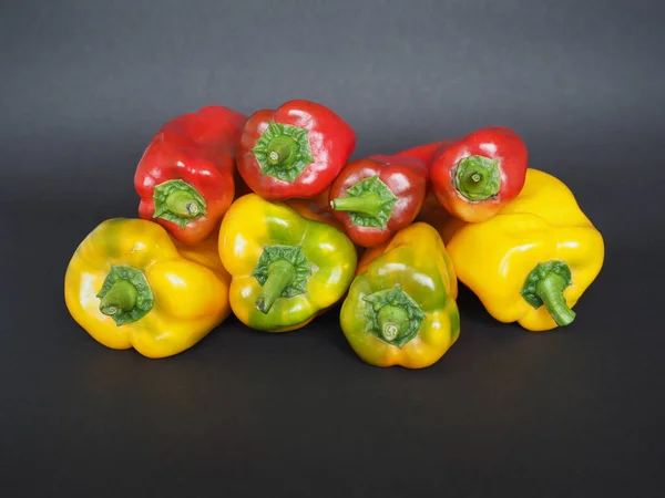 Pimentas Vermelhas Amarelas Nome Científico Capsicum Aka Pimentas Legumes Comida — Fotografia de Stock