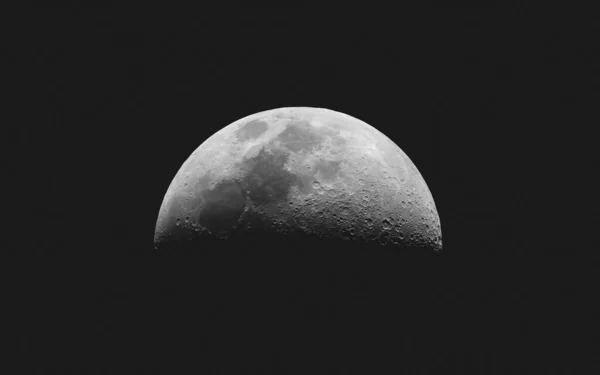 Premier Quart Lune Avec Télescope Astronomique Noir Blanc — Photo