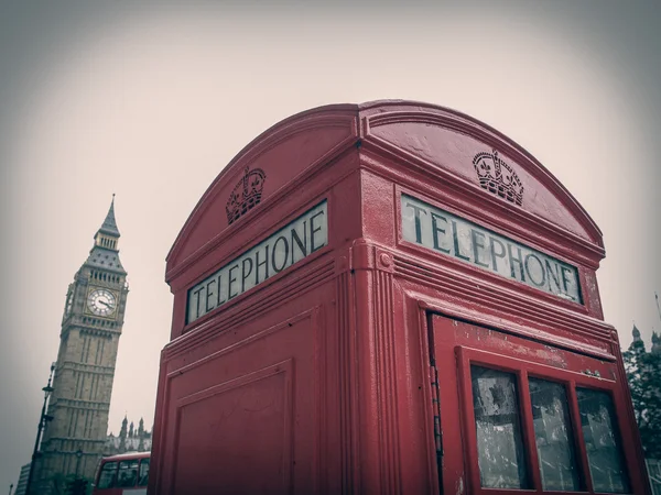 Retro look London telefon boks - Stock-foto
