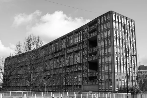 Robin Hood Gardens Londra in bianco e nero — Foto Stock