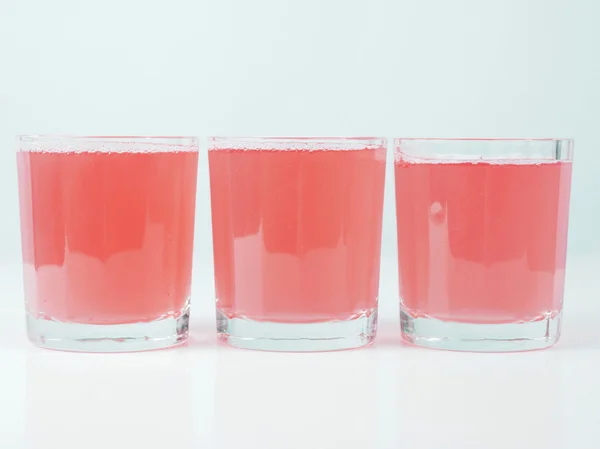 Розовый грейпфрутовый сок — стоковое фото