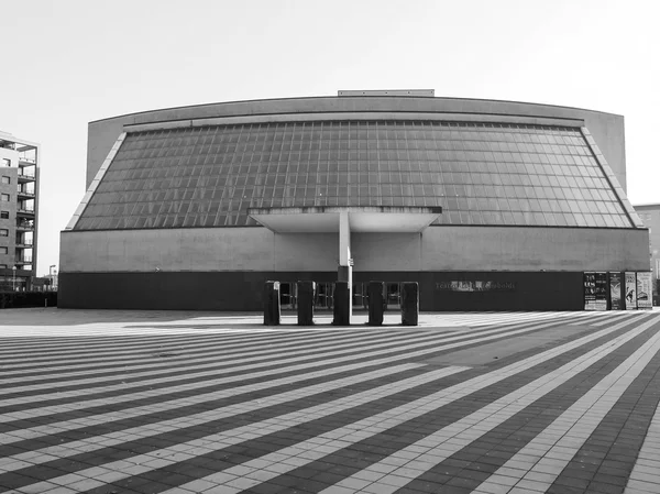 Black and white Teatro degli Arcimboldi Milan Bicocca — Stock Photo, Image