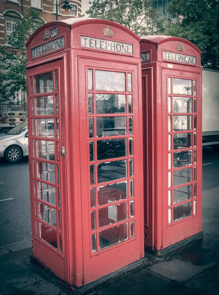 Retro wygląd London budka telefoniczna — Zdjęcie stockowe