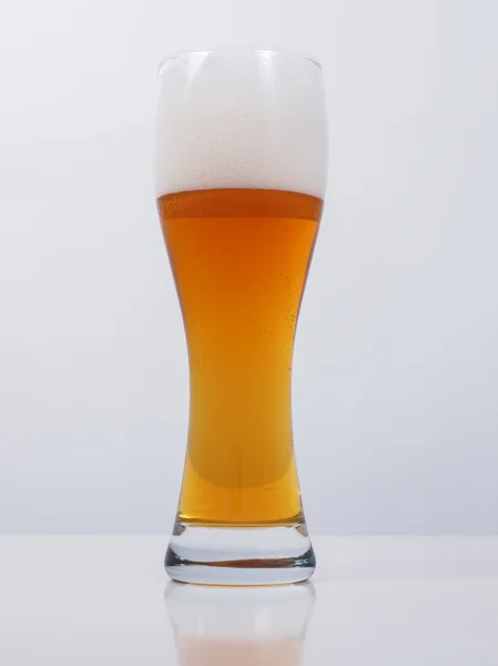 Пиво Weizen — стоковое фото
