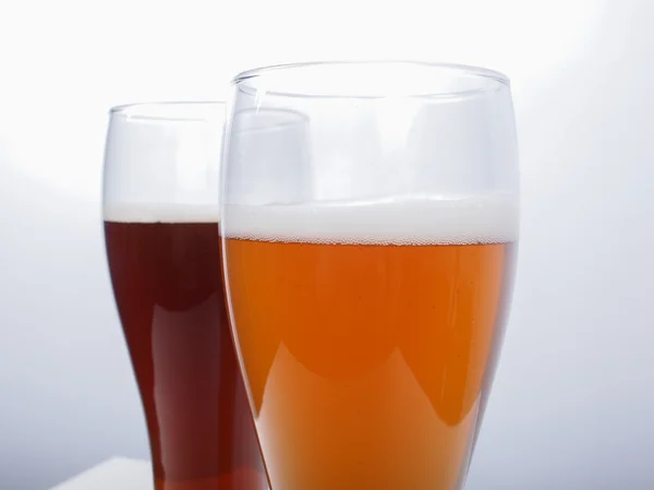 Dos vasos de cerveza alemana — Foto de Stock