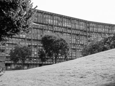 siyah-beyaz robin hood gardens Londra