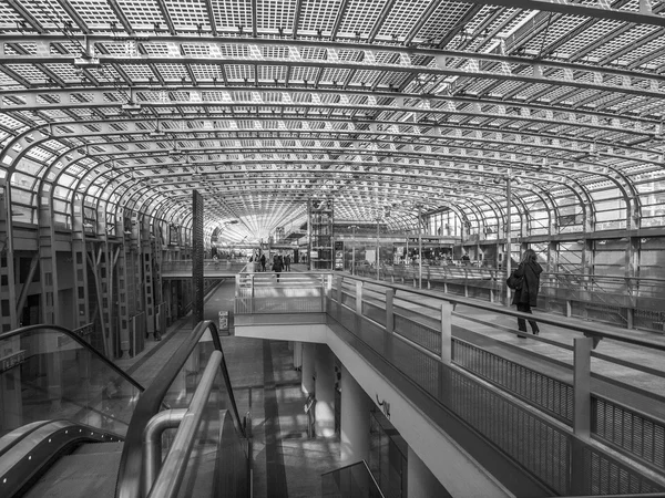 Černé a bílé nádraží torino porta susa — Stock fotografie