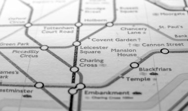 Londra Yeraltı siyah beyaz Metro haritası