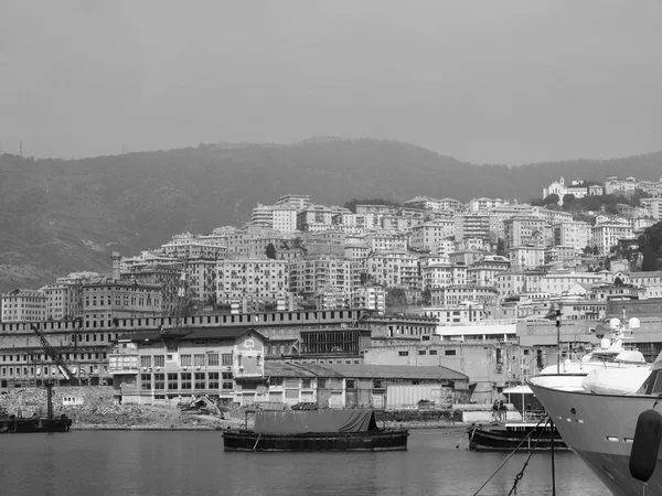 黒と白ポルト ヴェッキオの古い港ジェノヴァの — ストック写真