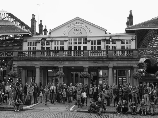 Černé a bílé covent garden Londýn — Stock fotografie