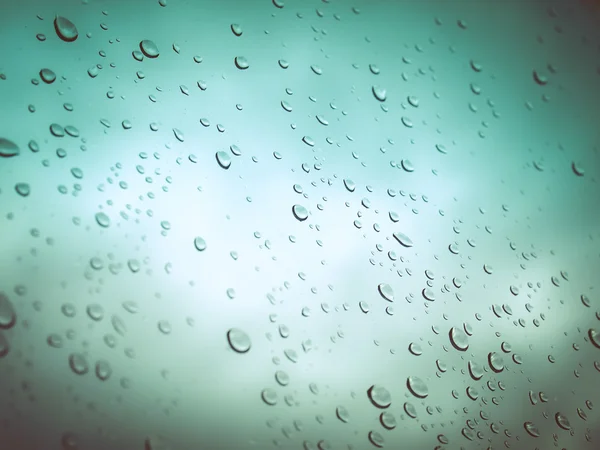 Regard rétro gouttelettes de pluie — Photo