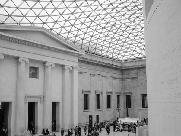 Blanco y negro british museum Londres — ストック写真