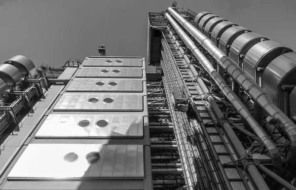 Bâtiment Lloyds of London noir et blanc — Photo