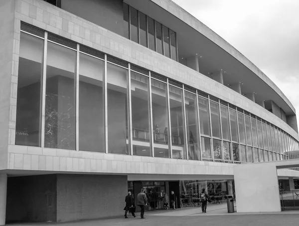 Black and white Royal Festival Hall in London — Stock Photo, Image